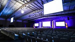 تجهيز قاعات مؤتمرات بالرياض